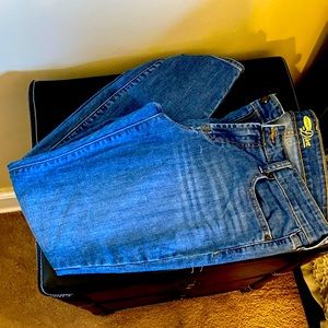 Old Navy High-Wasted Skinny Jeans